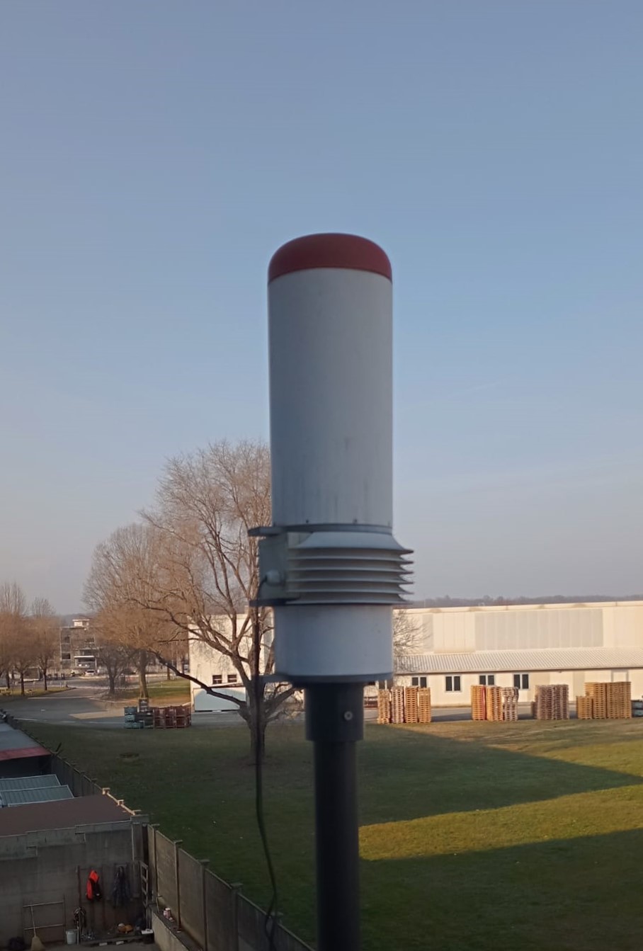 Wide band EMF measurement